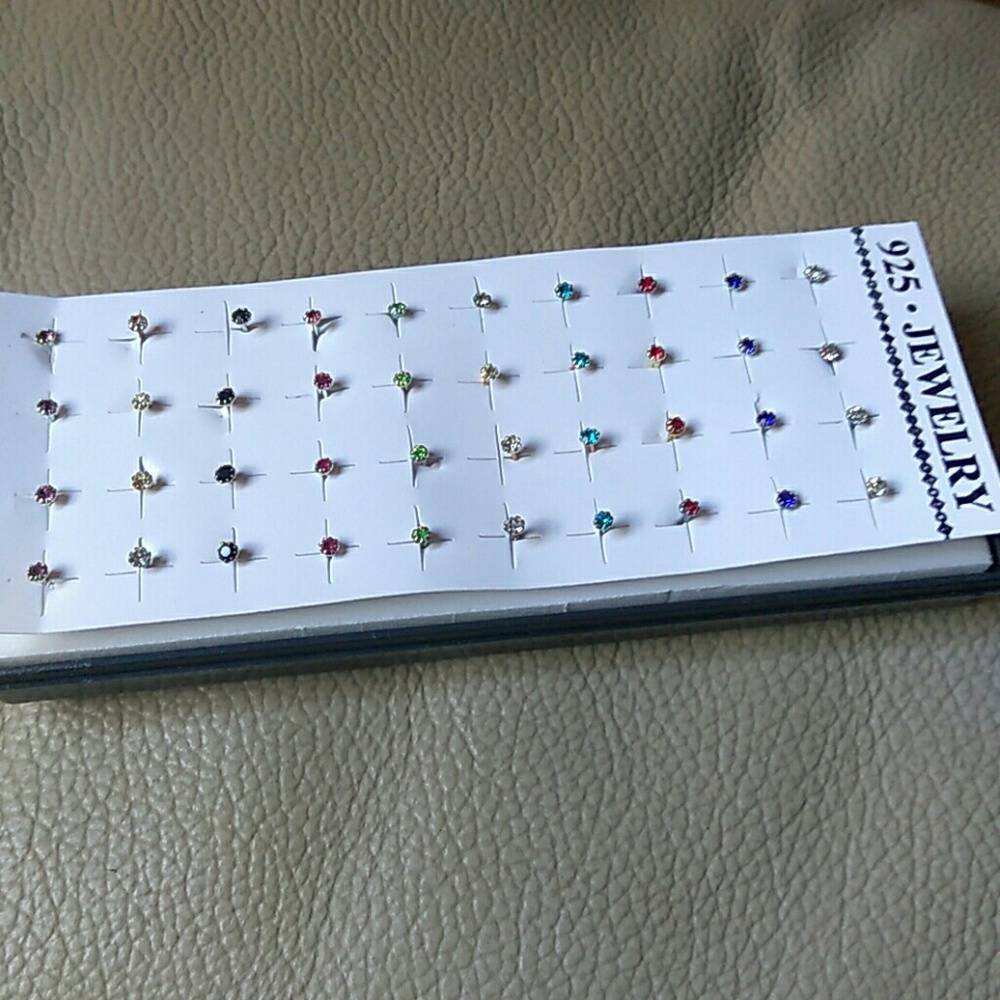 925 silver studs - Picture 2 of 2